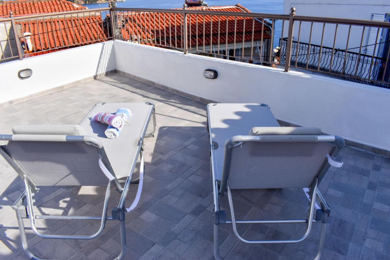 La Maison Plakes Rooftop Apt Skiathos Chora Extérieur photo