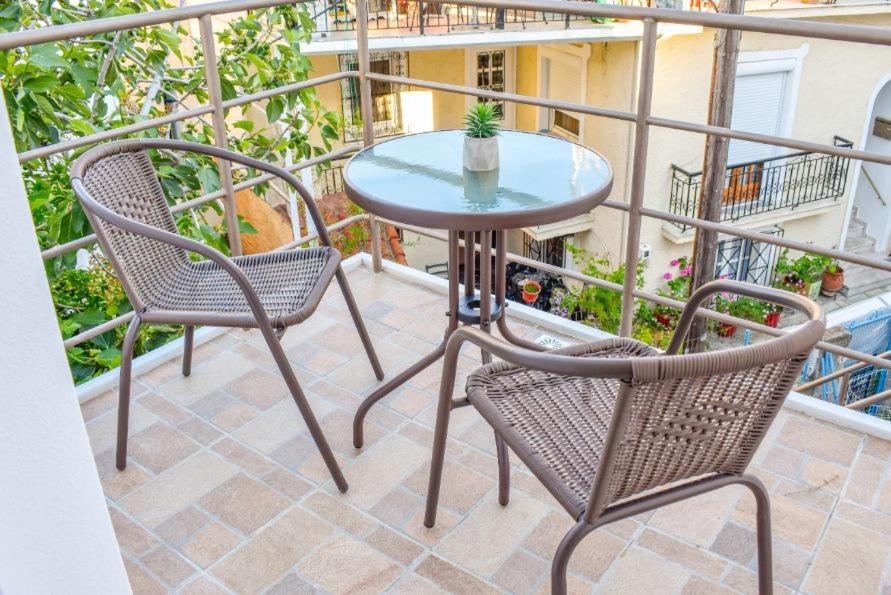 La Maison Plakes Rooftop Apt Skiathos Chora Extérieur photo